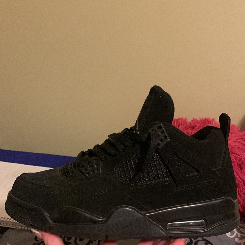 Jordan 4 black cats, need gone